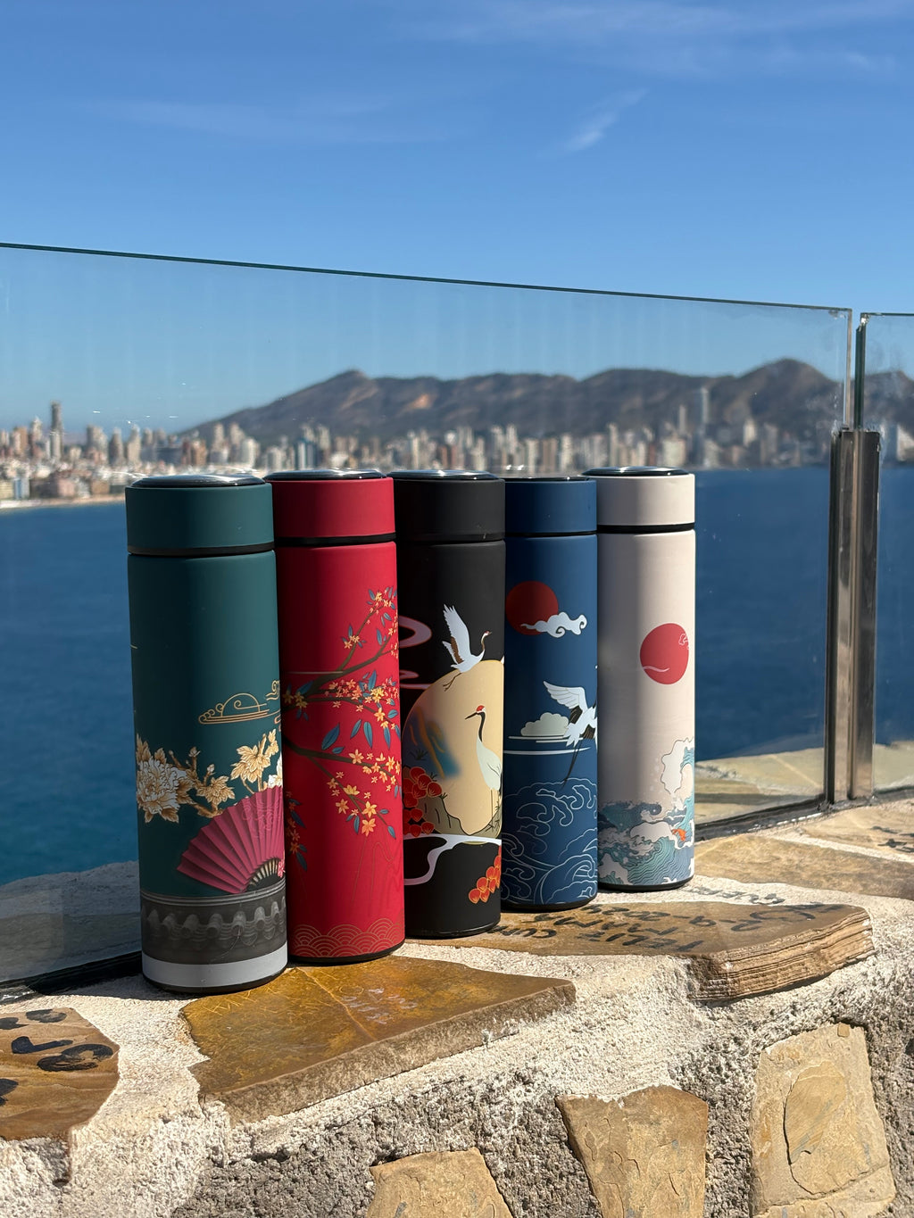 Termo oriental blanco